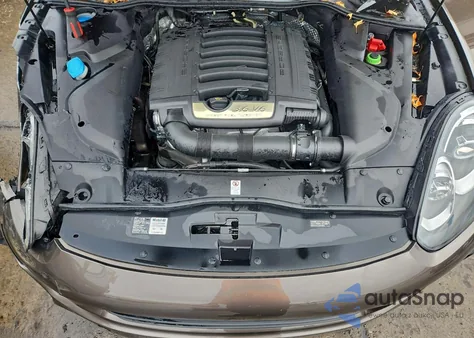 2016 Porsche Cayenne z USA, uszkodzony, nr VIN WP1AA2A28GKA36416